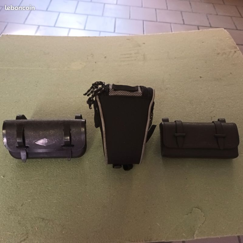 ANCIENNE TROUSSE A OUTILS EN TOLE POUR VELO CYCLOMOTEUR ANCIENNE TROUSSE A OUTILS EN TOLE POUR VELO CYCLOMOTEUR