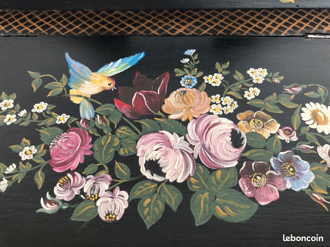 Boite en bois peint (image 4)