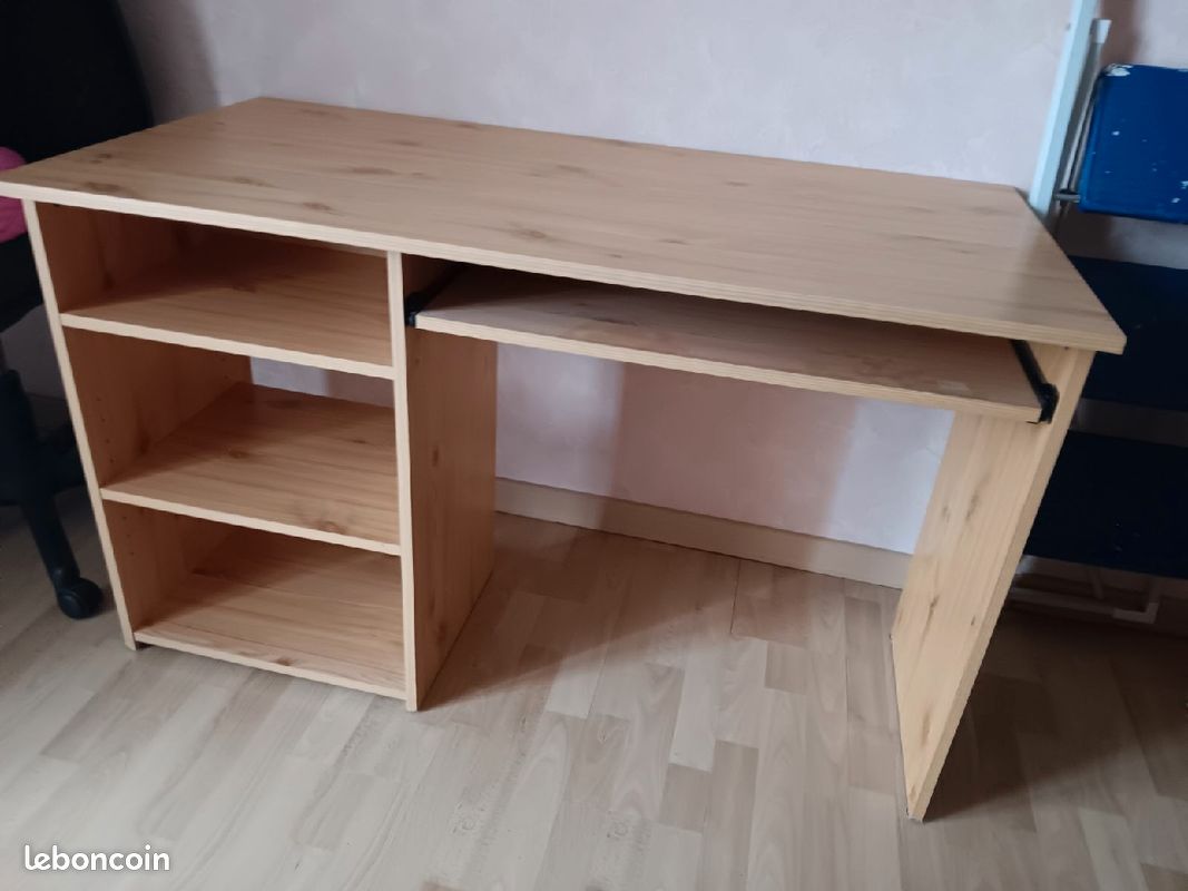 Bureau (image 1)
