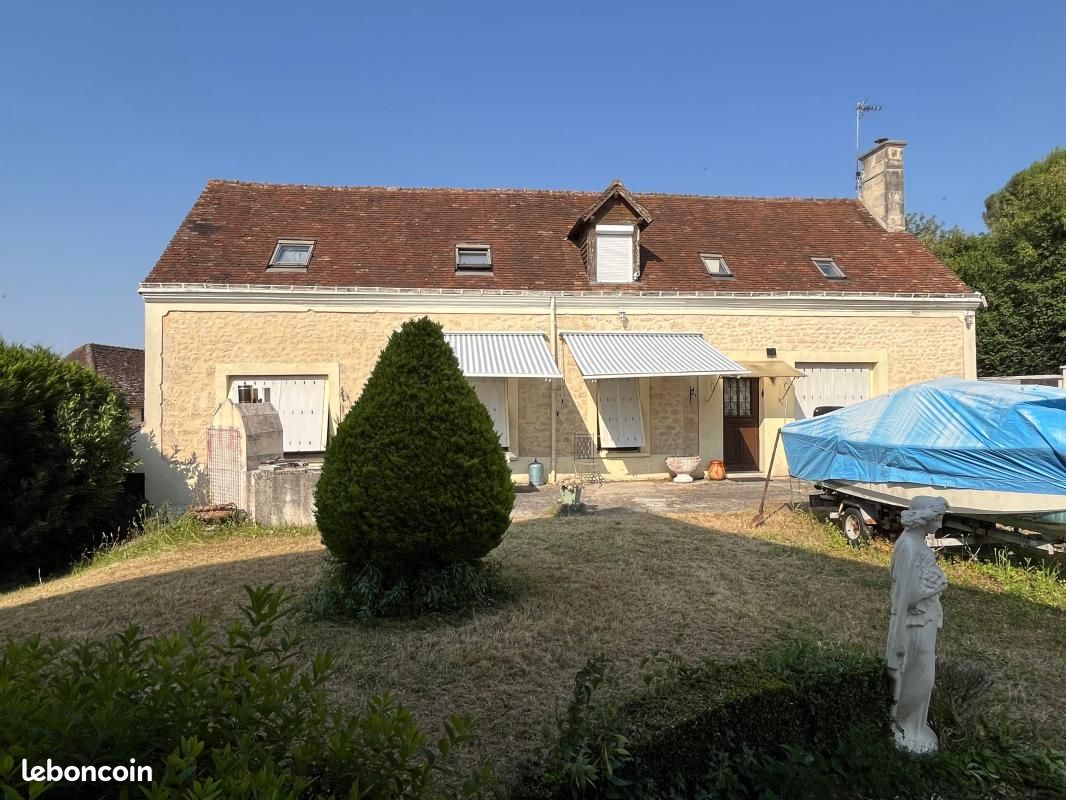 Maison 5 pièces 115 m² · à Villaines-la-Carelle · 115 m² · 252 000 €