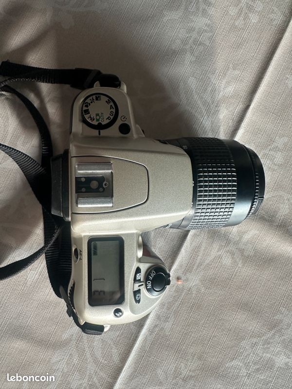 Nikon F60 + objectif 35-80mm (image 2)