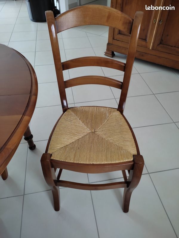 Table ronde en merisier et 4 chaises (image 4)