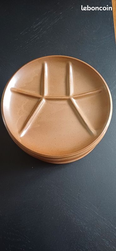 Assiettes à fondu en grès (image 1)