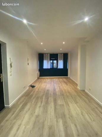 Studio 1 pièce 30 m²