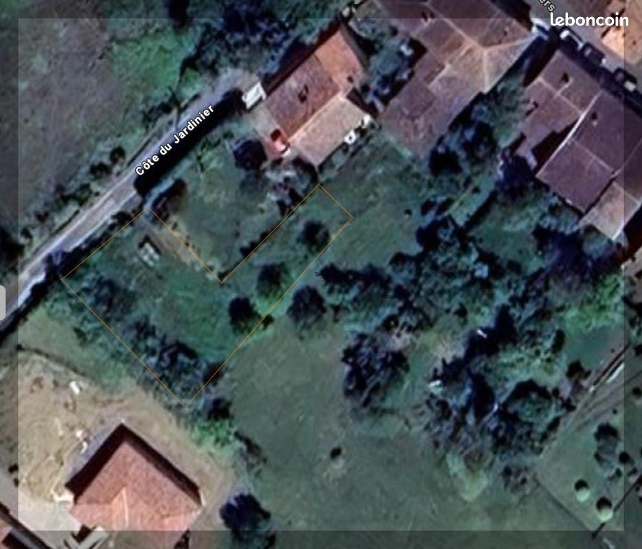 Terrain 850 m² SAINT-RUSTICE (image 1)