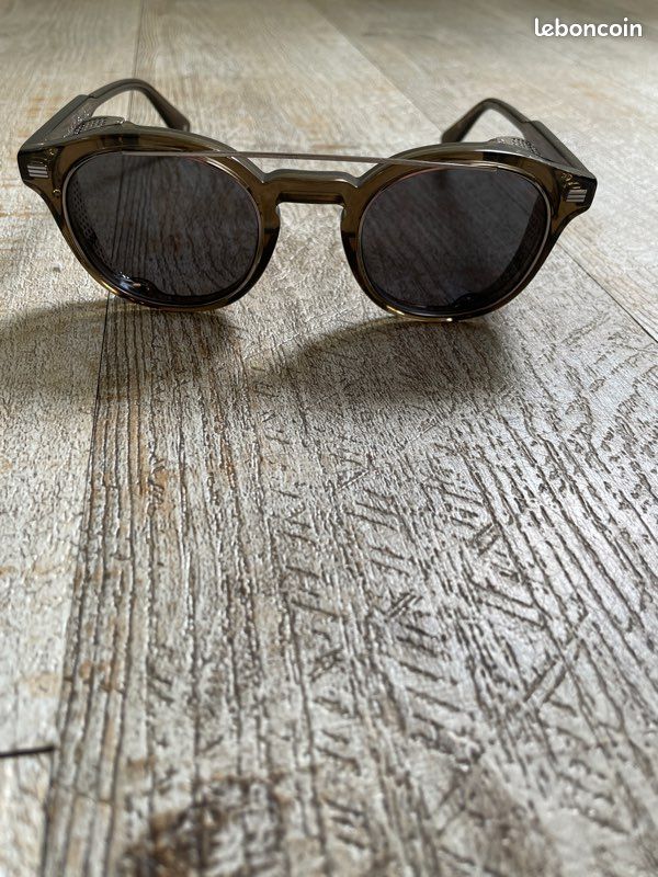 Lunettes de soleil đ (image 9)