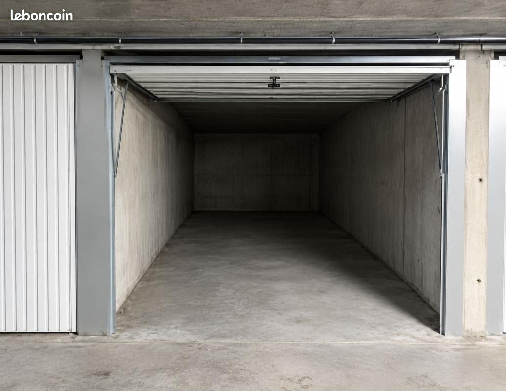 Parking 12 m² · à Toulouse · 12 m² · 18 000 €