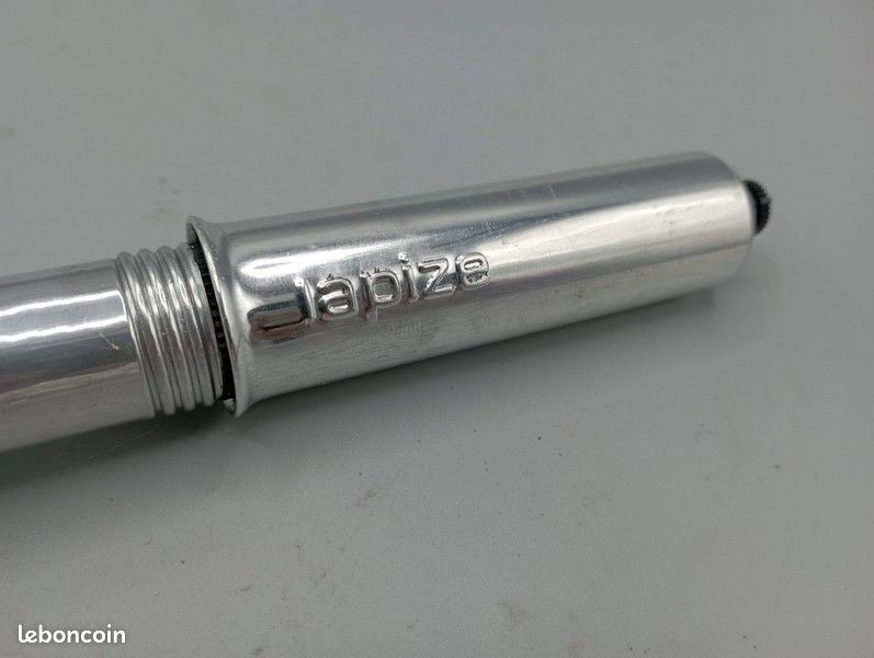 Pompe à Vélo Vintage Lapize – Aluminium – France – Occasion état Correct