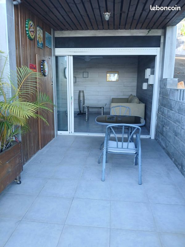 Appartement 2 pièces 65 m² · à La Possession · 65 m² · 965 €