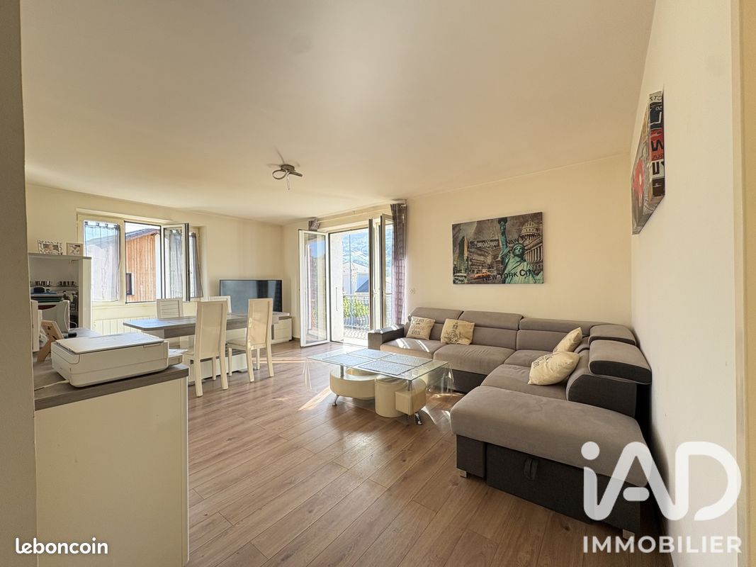 Appartement 4 pièces 105 m² · à Valgelon-la Rochette · 105 m² · 239 000 €
