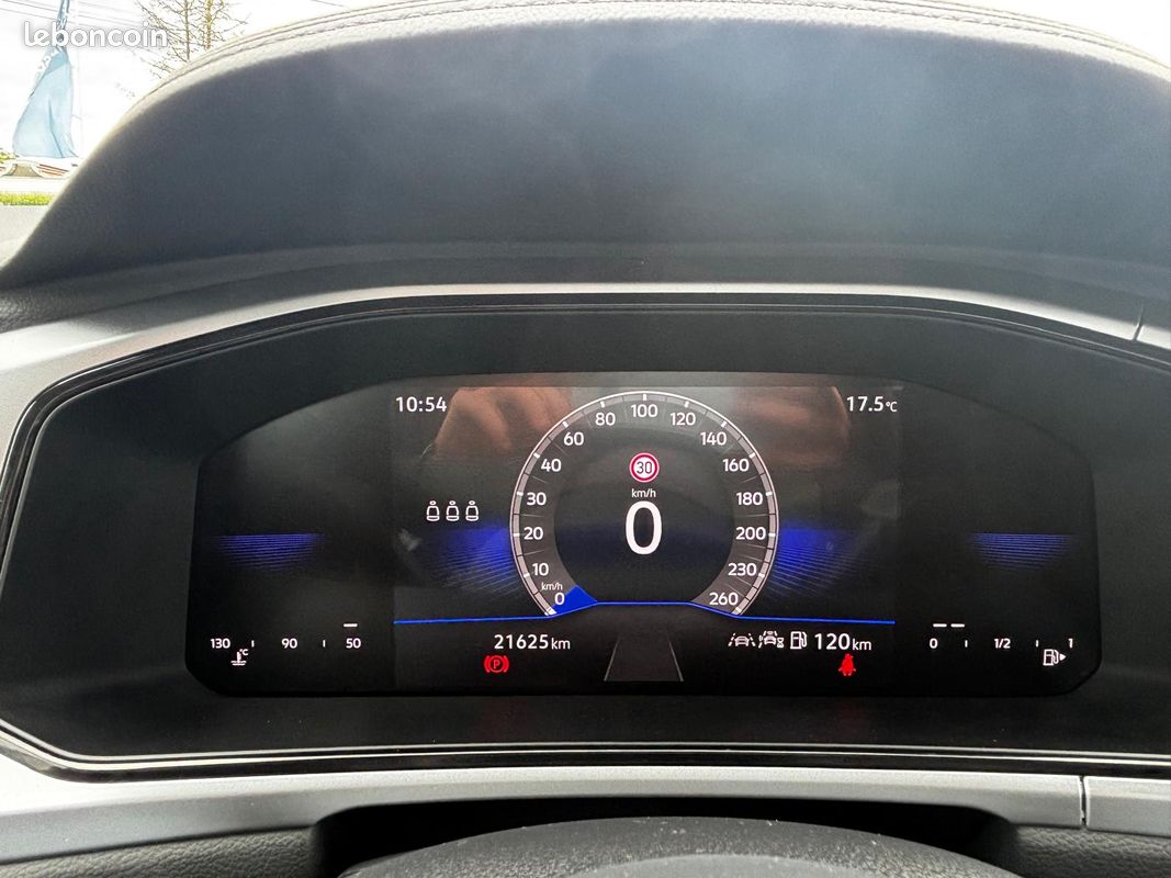 VOLKSWAGEN T-Roc 1.0 TSI 116 Start/Stop BVM6 VW Edition (image 29)