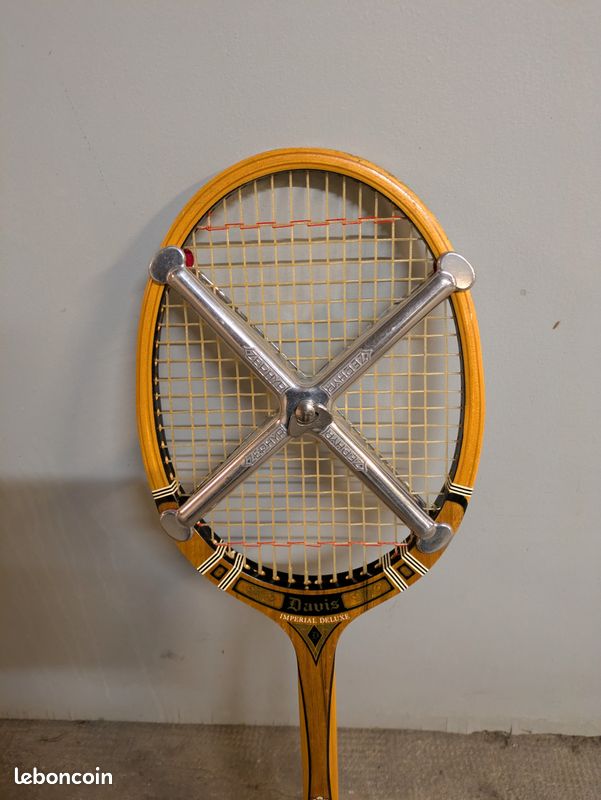 Troc Echange Ancienne raquette de tennis Davis professionnels sur