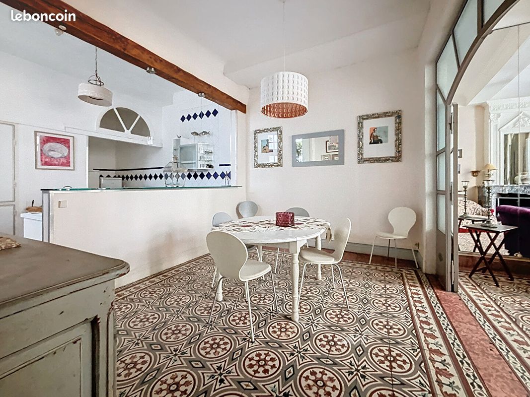 Appartement 4 pièces 118 m² · à Nîmes · 118 m² · 336 000 €
