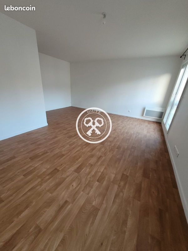 Appartement 1 pièce 49 m² · à Romilly-sur-Seine · 49 m² · 405 €