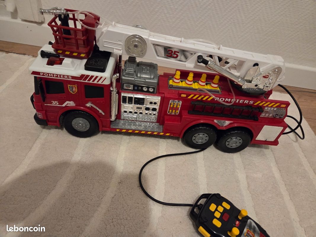 Camion de pompier télécommandé, Metro Fire Dep - 30€ | Remise En Jeux