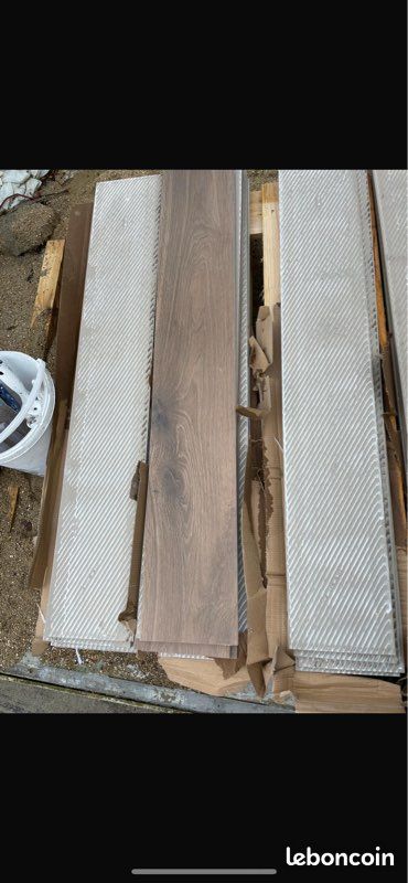 Carrelage grès cérame imitation parquet (image 1)