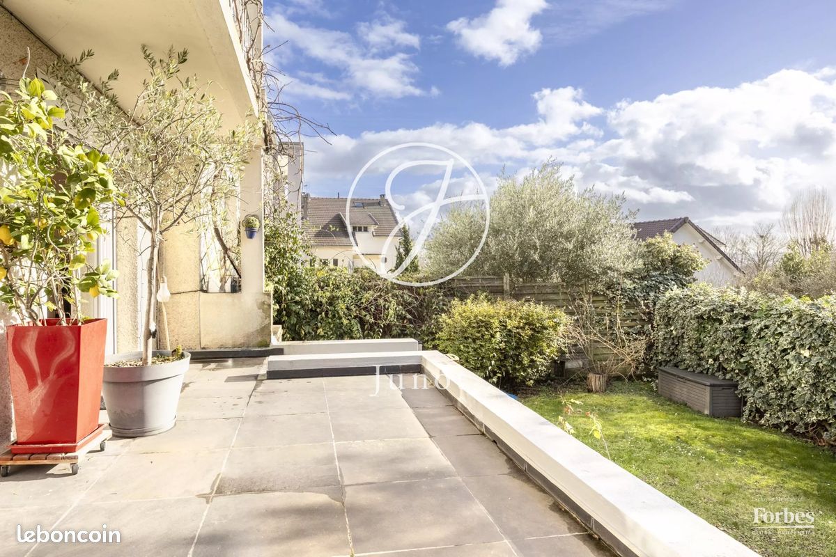 Maison 7 pièces 193 m² · à Suresnes · 193 m² · 1 195 000 €