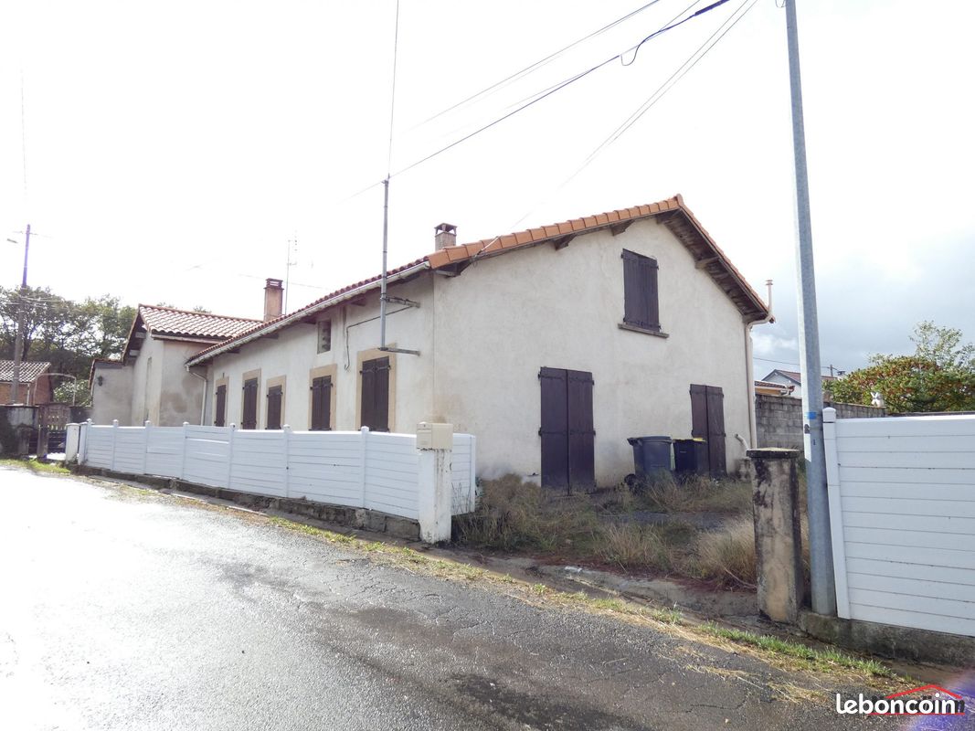 Maison 3 pièces 112 m² - Nieuil 16270 (image 2)