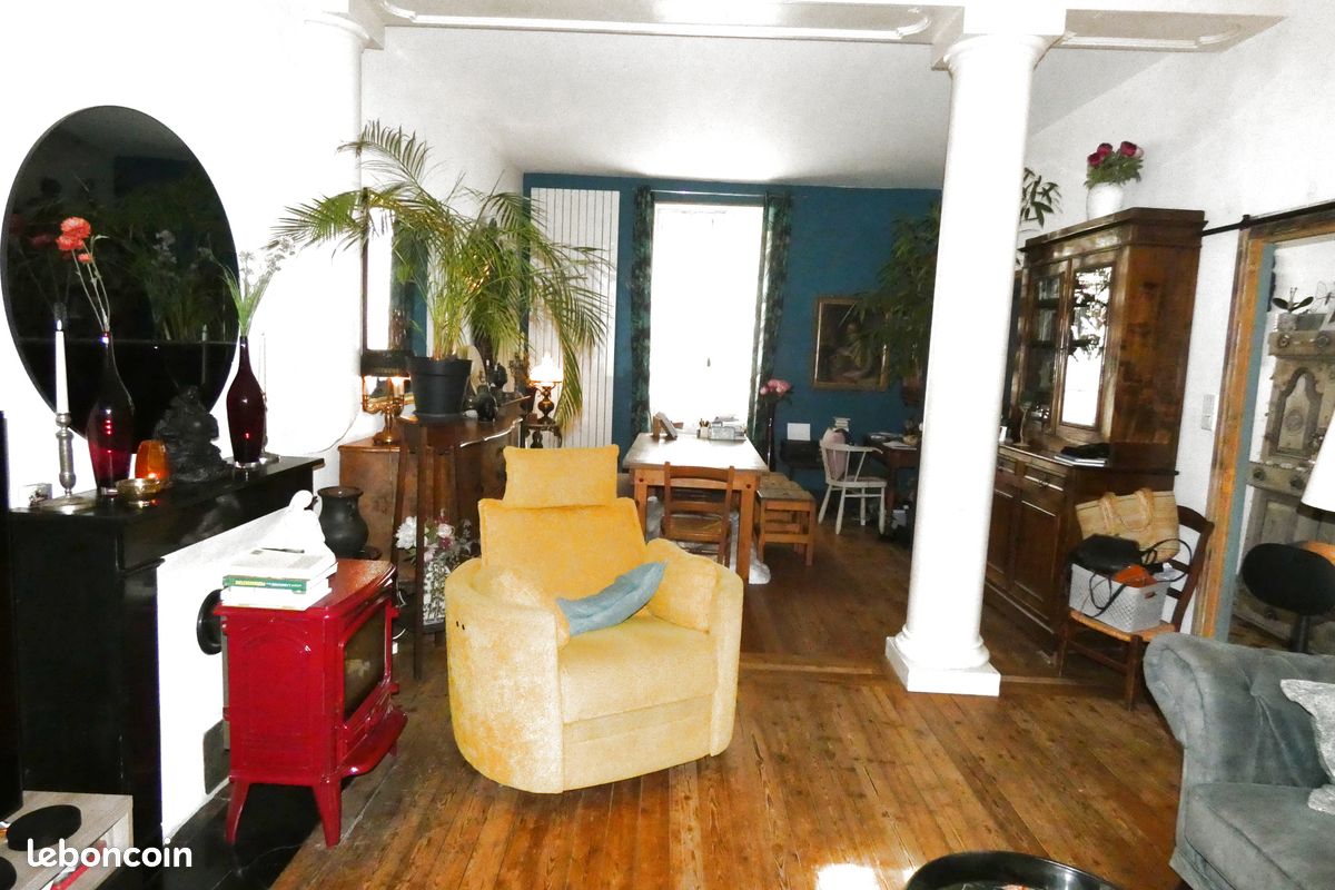 Maison 9 pièces 179 m² · à Montluçon · 179 m² · 190 000 €