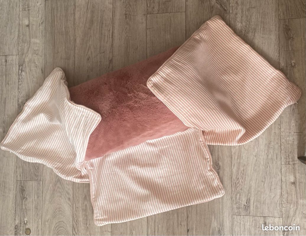 Plaid et housses de coussin (image 1)