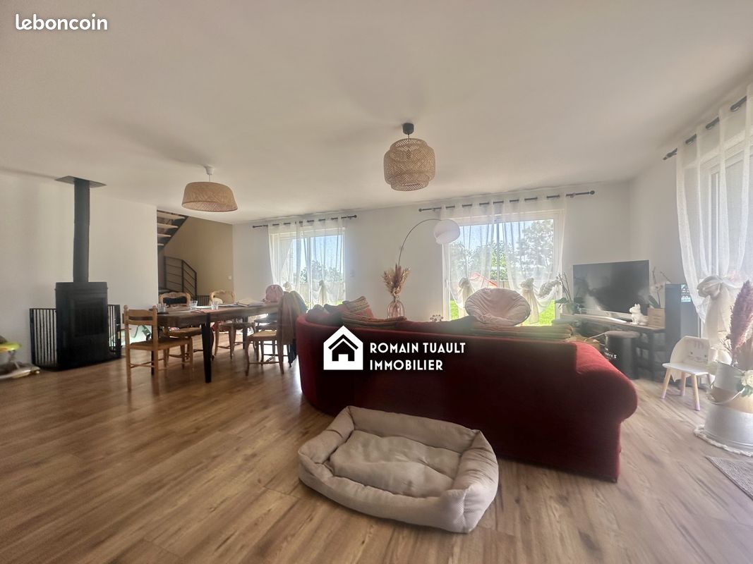 Maison 6 pièces 147 m² · à Quelaines-Saint-Gault · 147 m² · 253 000 €