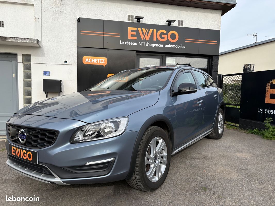 VOLVO V60 CROSS-COUNTRY 2.0 150ch PLUS D3 GEARTRONIC ENTRETIEN CONSTRUCTEUR (image 1)