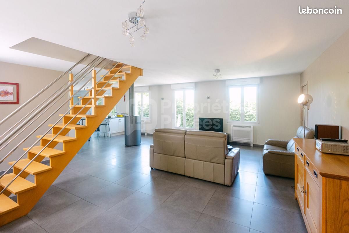 Maison 6 pièces 145 m² · à Bruay-la-Buissière · 145 m² · 299 900 €