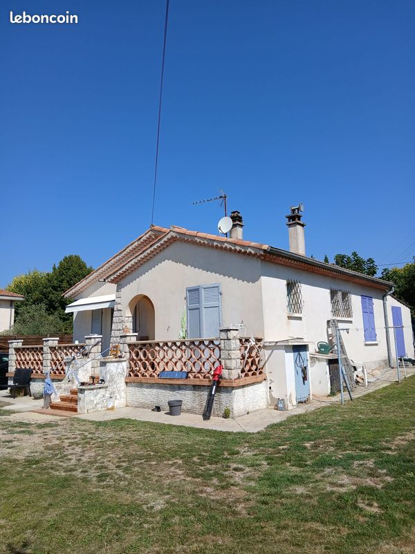 Maison 5 pièces 100 m² · à Sainte-Tulle · 100 m² · 348 000 €