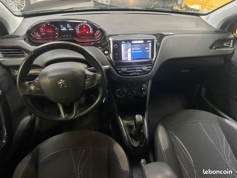 Peugeot 208 1.4 HDI FAP BUSINESS 5P (image 13)