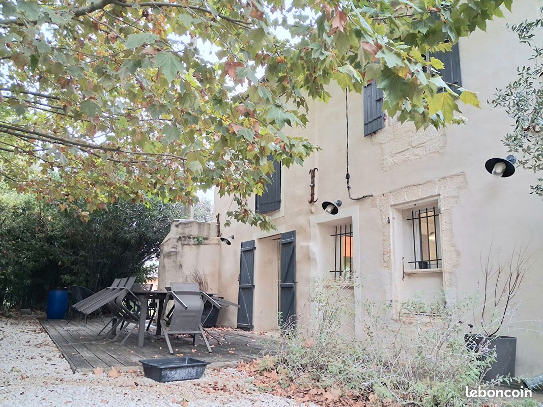 Maison 6 pièces 170 m² · à Pujaut · 170 m² · 890 000 €