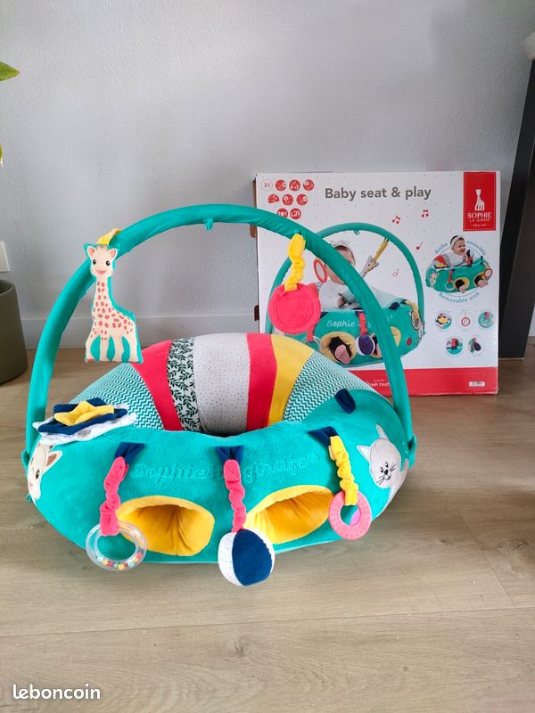 Baby seat and play (image 1)