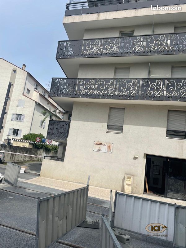 Parking 15 m² · à Annemasse · 15 m² · 120 €