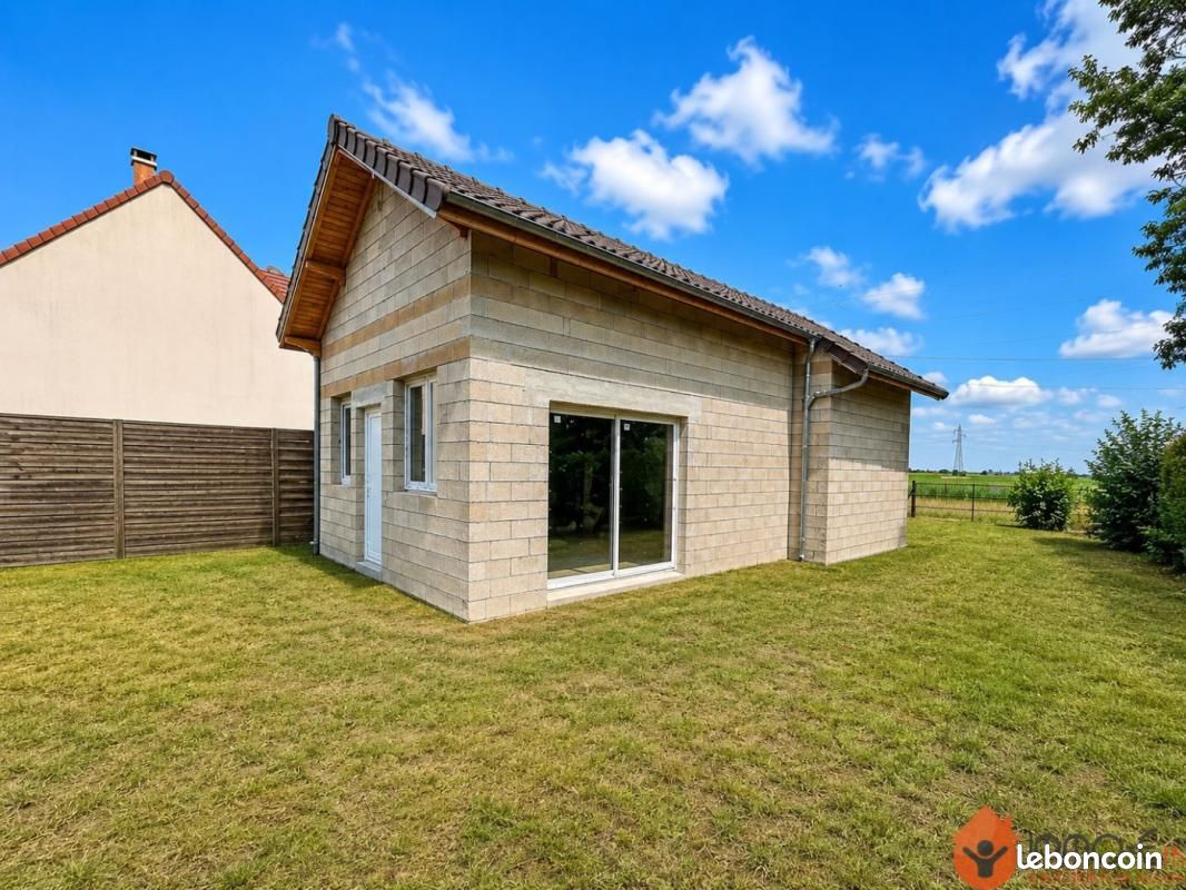 Terrain 60 m² · à Guérard · 285 000 €