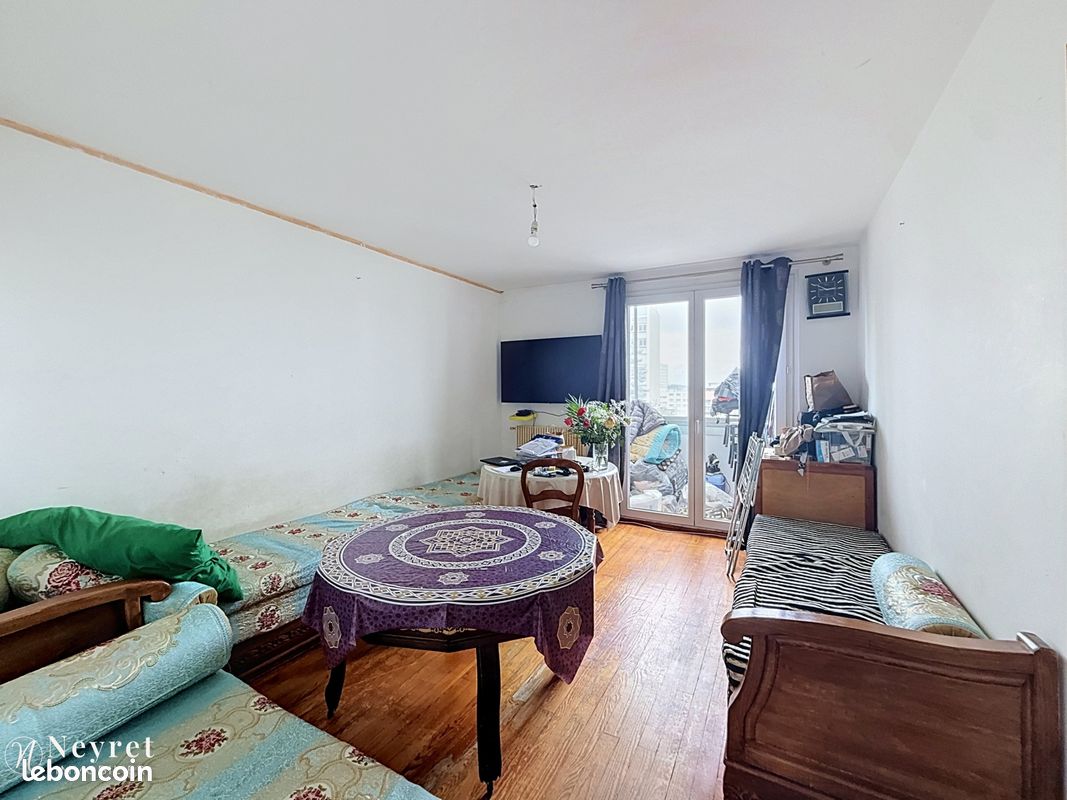 Appartement 65 m² · à Saint-Étienne · 65 m² · 38 900 €