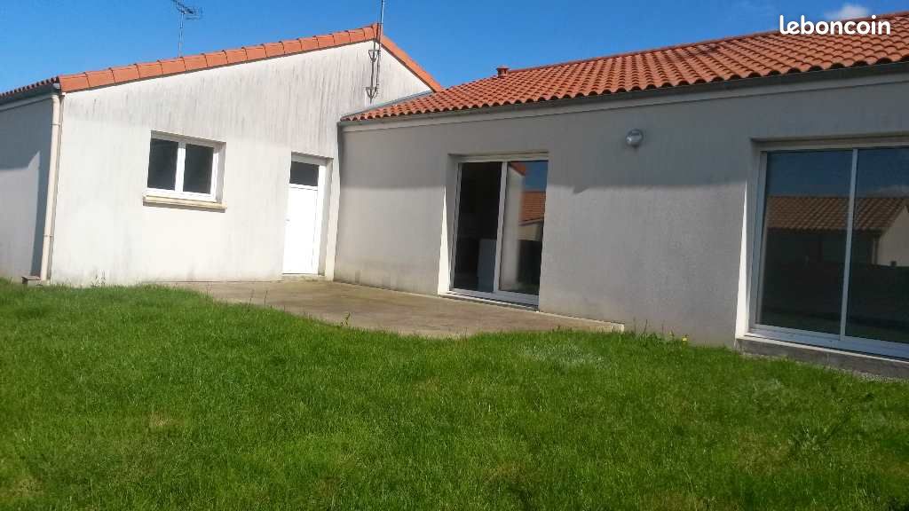 Maison 5 pièces 97 m² · à Sèvremoine · 97 m² · 690 €