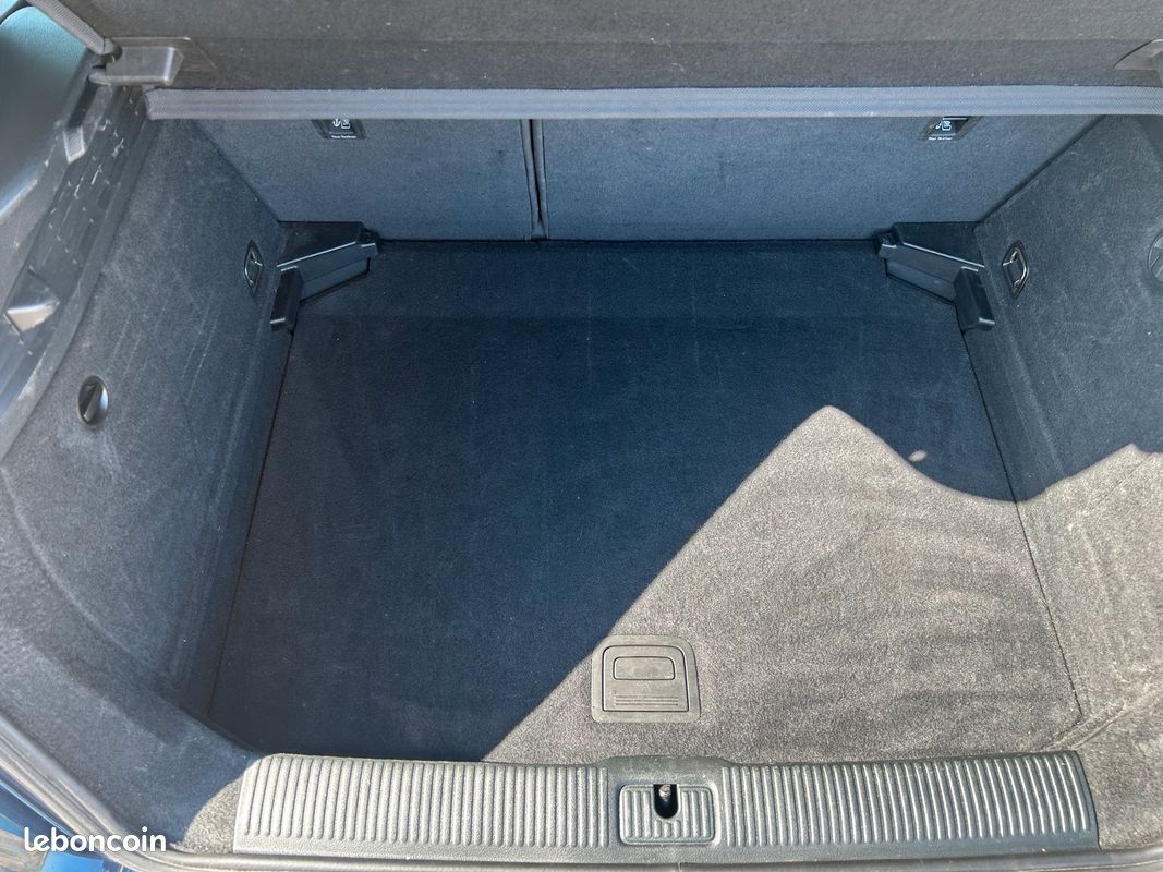 AUDI A3 Sportback 35 1.5 TFSI S LINE 150 CH - VIRTUEL COCKPT - CARPLAY - CAMERA DE RECUL - PACK S LINE - AUDI SOUND SYSTEME - REGULAEUR DE VITESSE ADAPTATIF (image 14)