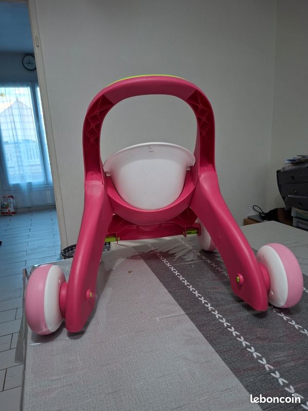 Poussette trotteur (image 1)