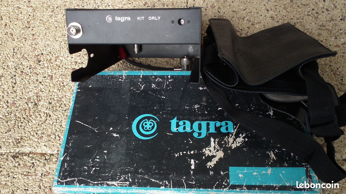 Recherche Tagra Orly avec son kit accus et son antenne télescopique 46bfea6eb3d382c37cb4a05483e66222286d1d99