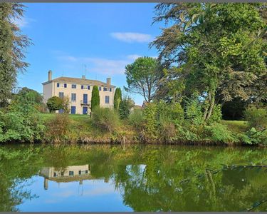Maison 1 872 000 € - 334 m²