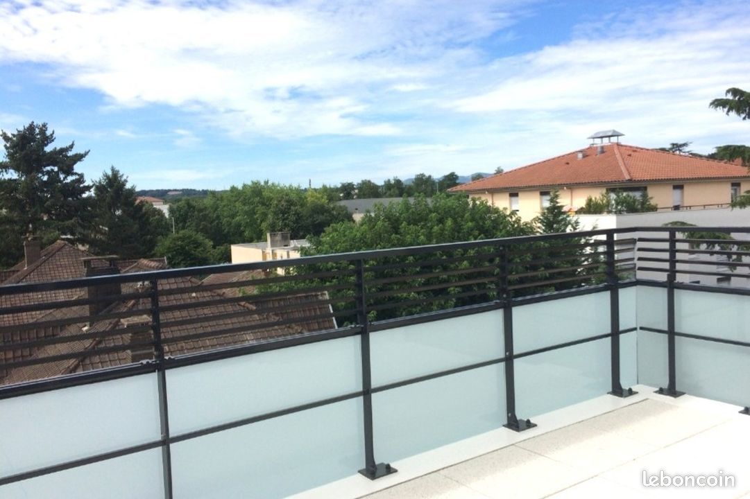 Appartement a louer tassin-la-demi-lune - 3 pièce(s) - 65 m2 - Surfyn