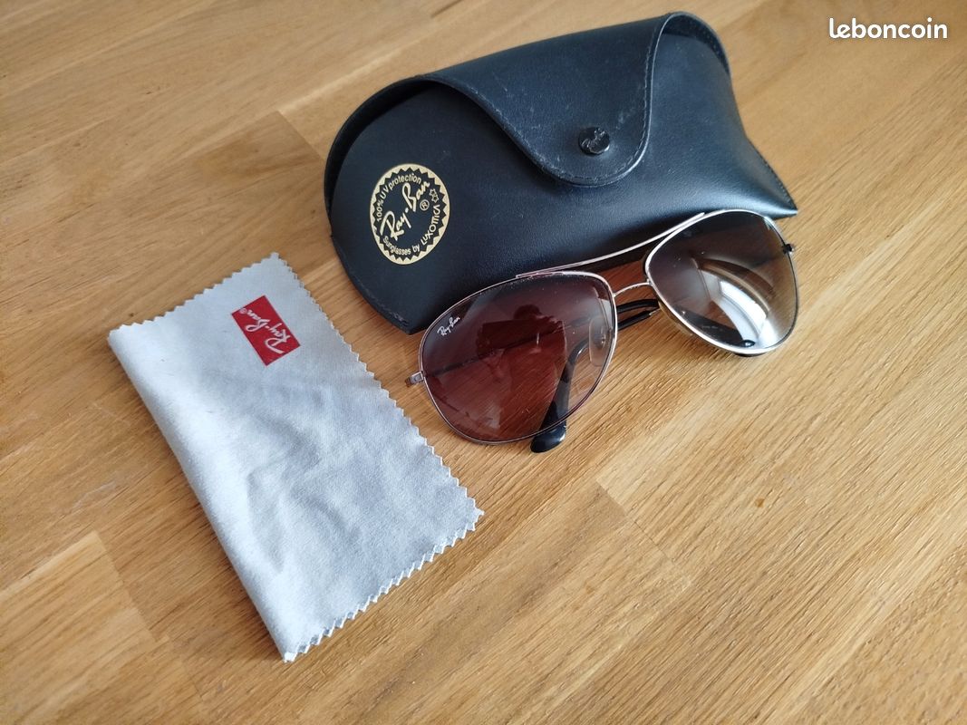 Lunettes de soleil Rayban Accessoires Bagagerie