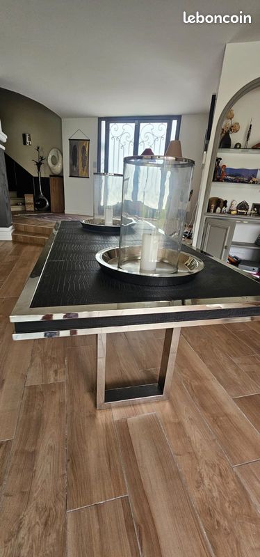 Vente superbe table en acier Moderne cuir martelé (image 1)