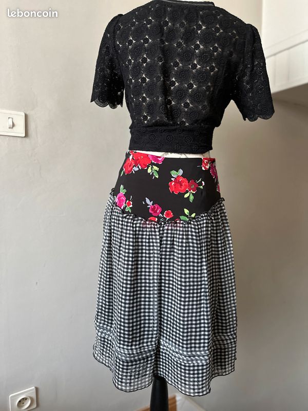 Jupe Chakok Taille 4 – Occasion En Très Bon état, Idéale Pour Look Décontracté Ou Soirée