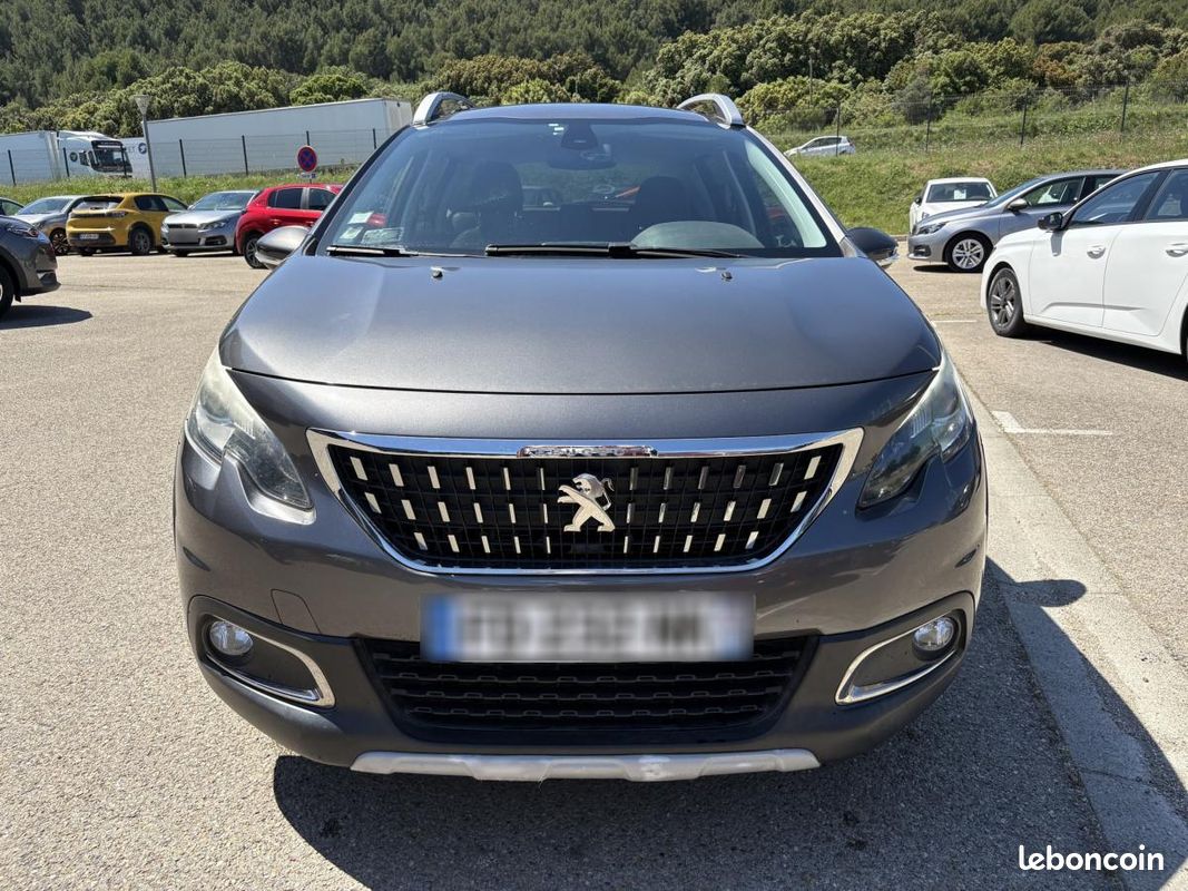 Peugeot 2008 BlueHDi 120 EAT6 Allure Business (image 2)