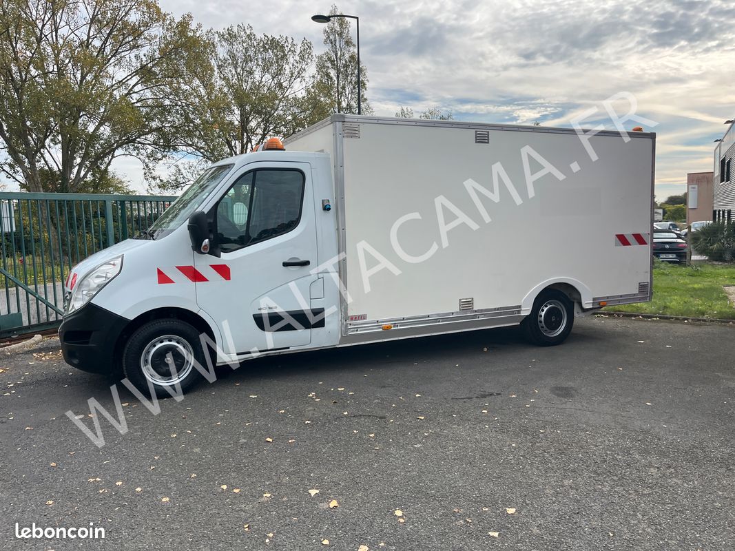 19 990 HT - RENAULT MASTER 125cv L3H2 RIDEAU COULISSANT ARRIERE TRANSPORT PEINTURE COMPARTIMENT VESTIAIRE- MARQUAGE SIGNALETIQUE (image 1)