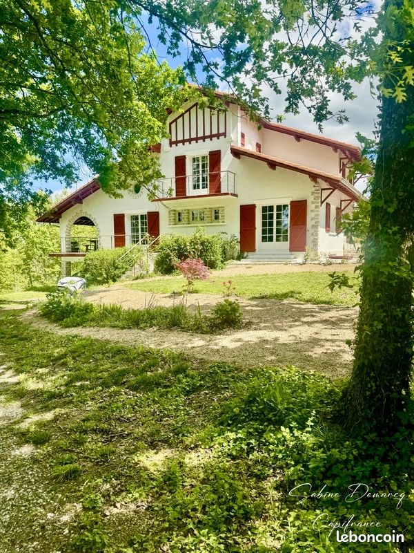 Maison 10 pièces 300 m² - Orègue 64120 (image principale 10)
