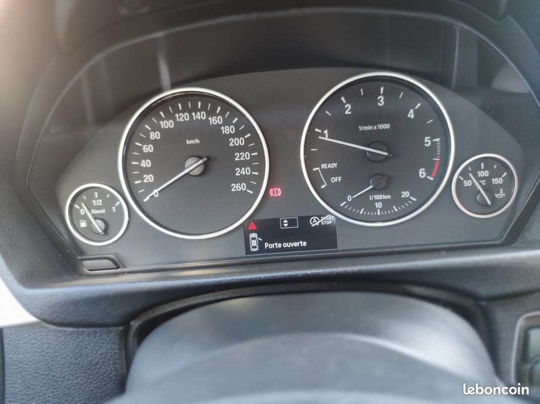 BMW Série 3 320 D A X-Drive 184ch Luxury MOTUR A CHAINE (image 21)