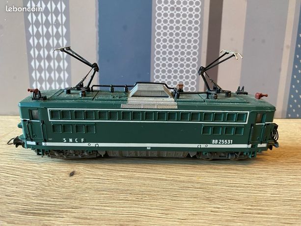Locomotive électrique JOUEF HO Type BB 25531 - Fonctionne Avant/arrière - Bon état (année 1976)