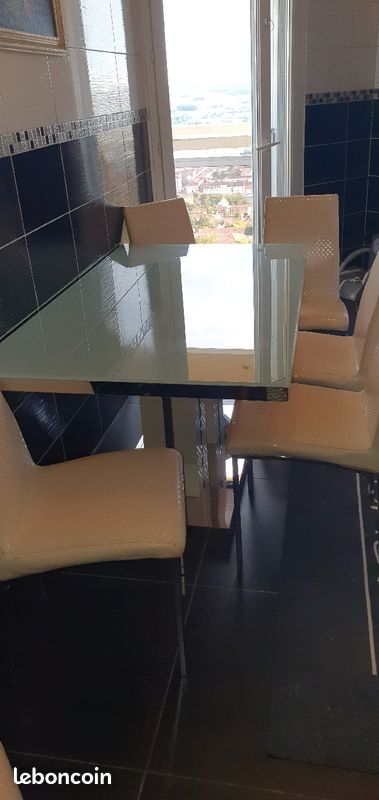 Table 6 chaises (image 4)