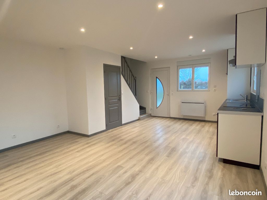 Maison 3 pièces 60 m² · à Bray · 60 m² · 890 €/mois